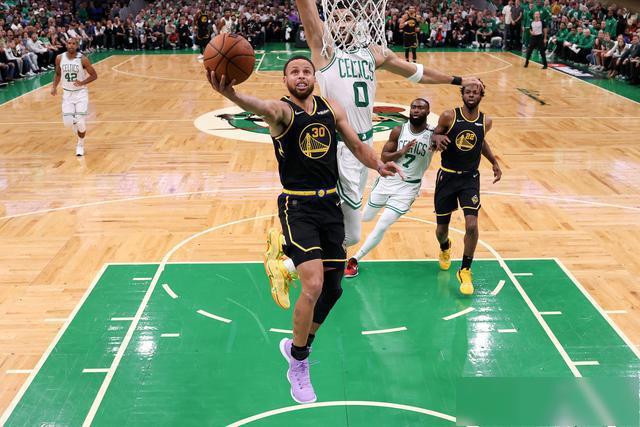 NBA历史最佳得分后卫排名揭晓，乔丹位居榜首